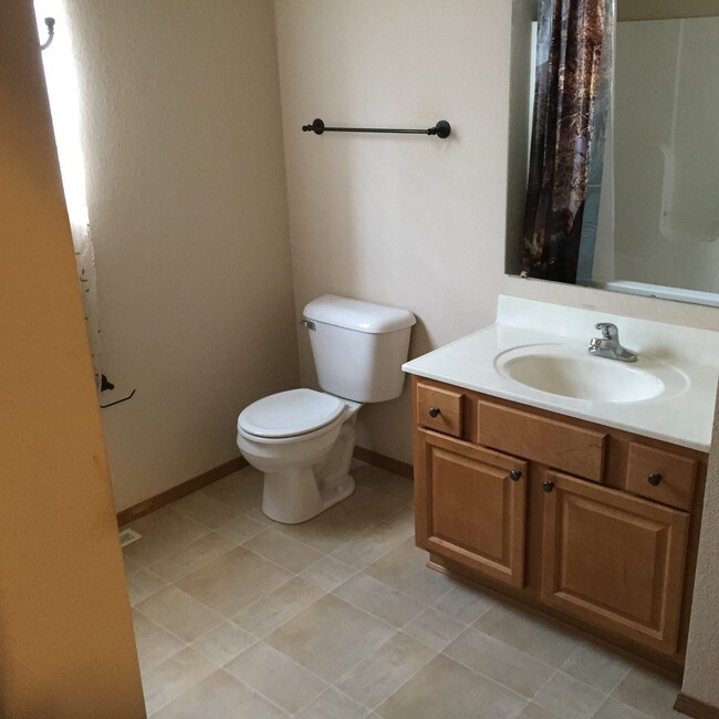 Foto del edificio - 104 W Pearl St