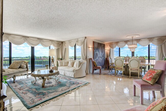 Foto del edificio - 4740 S Ocean Blvd