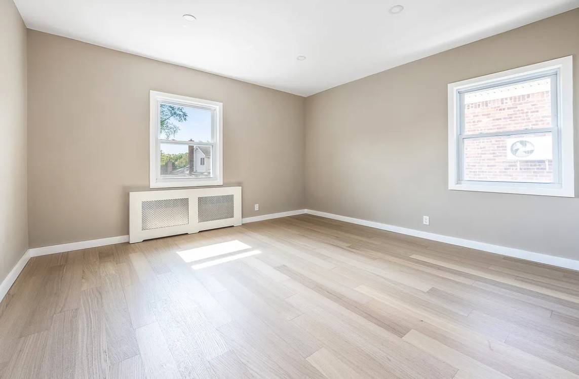 Foto del edificio - 208-12 53rd Ave