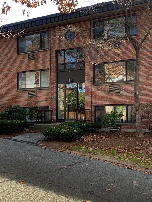 Building Photo - 1325 Worcester Rd