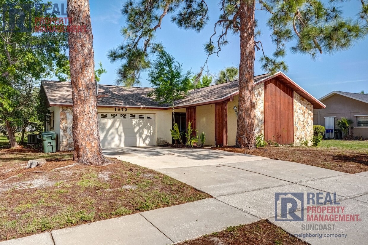 Photo - 1370 Palmwood Dr-