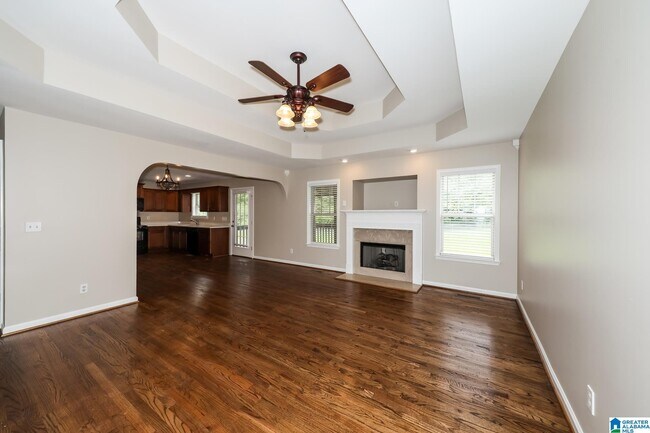 Foto del edificio - 725 Starlite Dr