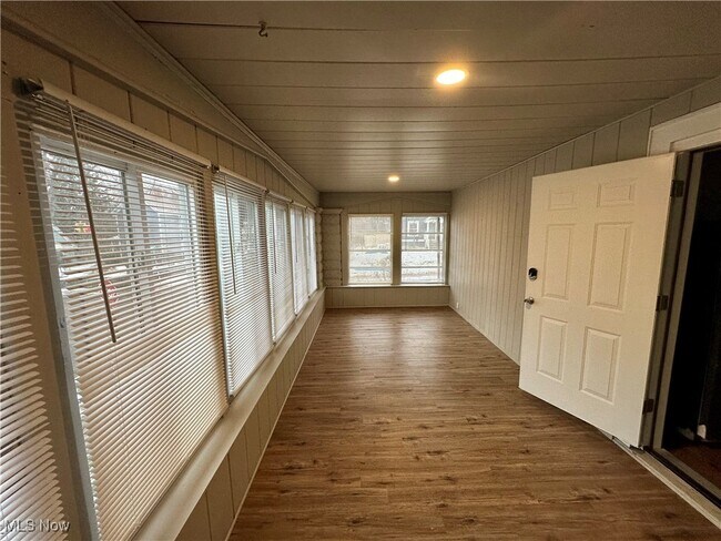 Foto del edificio - 132 Beck Ave