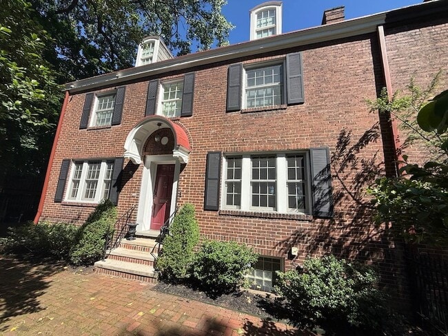 Photo - 506 Roslyn Pl Townhome