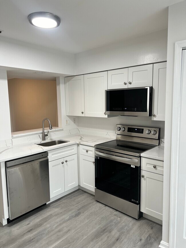 Foto del edificio - 1742 Countrywood Ct