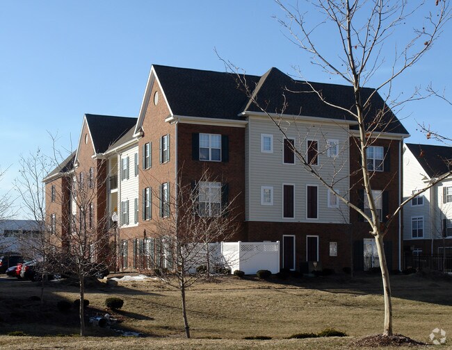 Foto del edificio - Olde Towne University Square