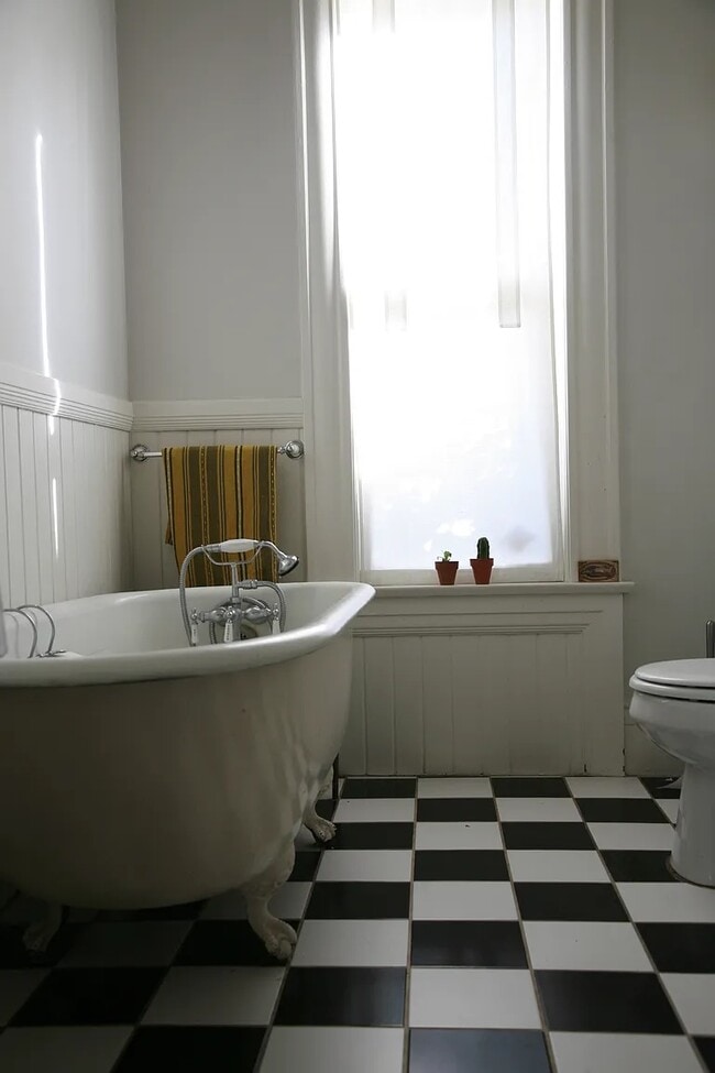 Building Photo - 6141 Monterey Rd