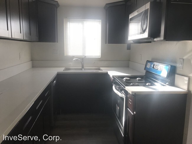 Building Photo - 247 S Avenue 50