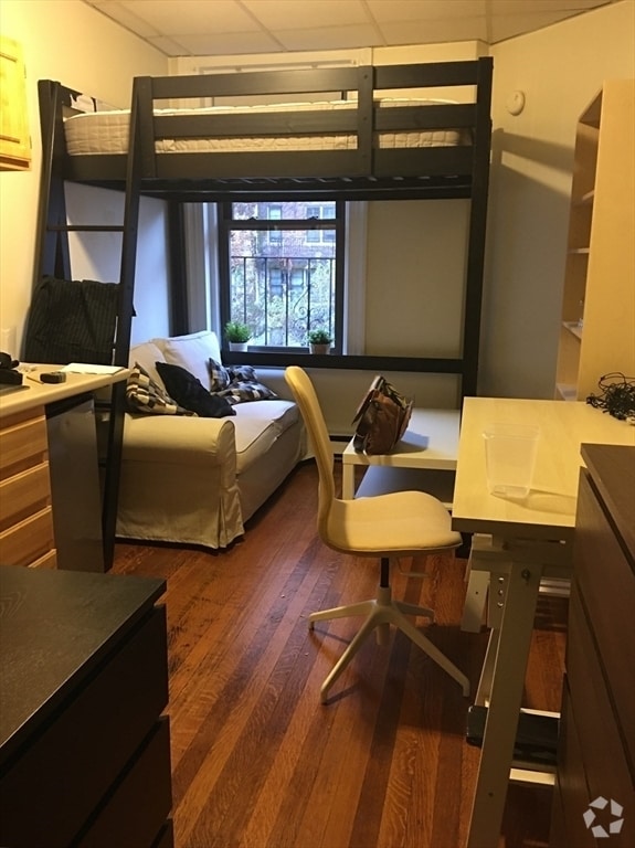 Building Photo - 505 Beacon St