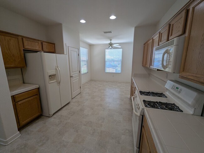 Building Photo - 398 Marigold Ln