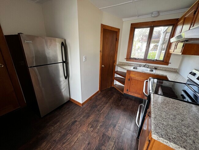 Cocina 11 x 12 - 30 Parker St