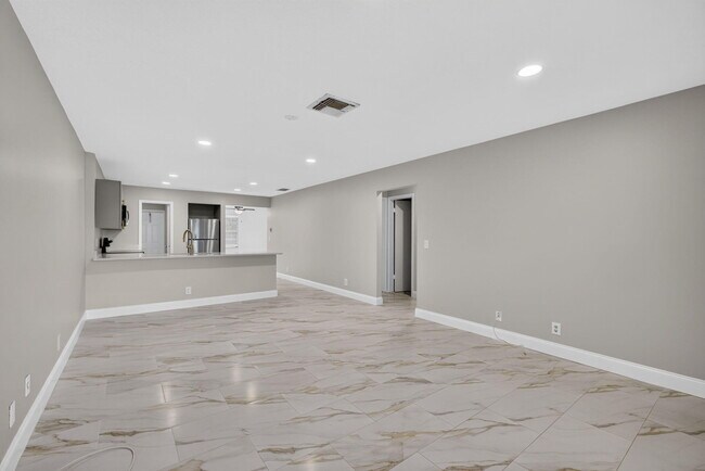 Foto del edificio - 4873 Arthur St