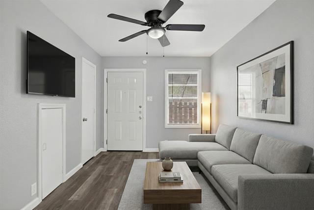Foto del edificio - 4723 Tremont St