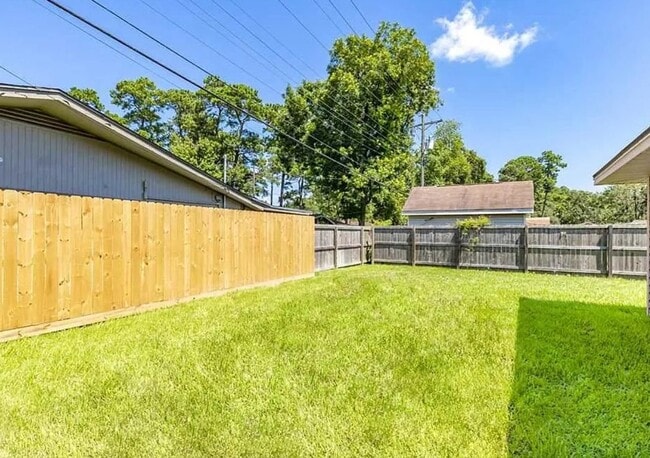 Foto del edificio - 2125 Shady Ln