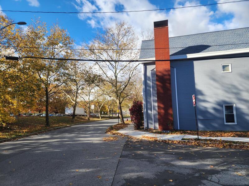 Building Photo - 67 S Clover St