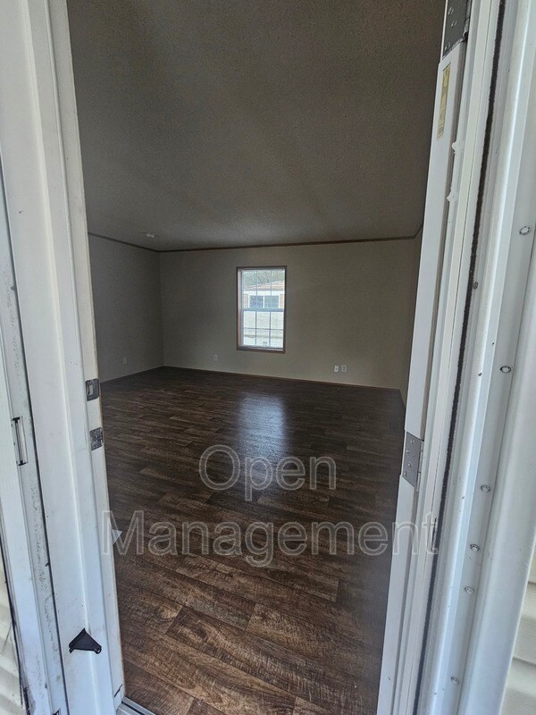 Building Photo - 3416 Kramers Ln