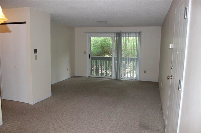 Foto del edificio - 2412 Franklin Crossing Rd