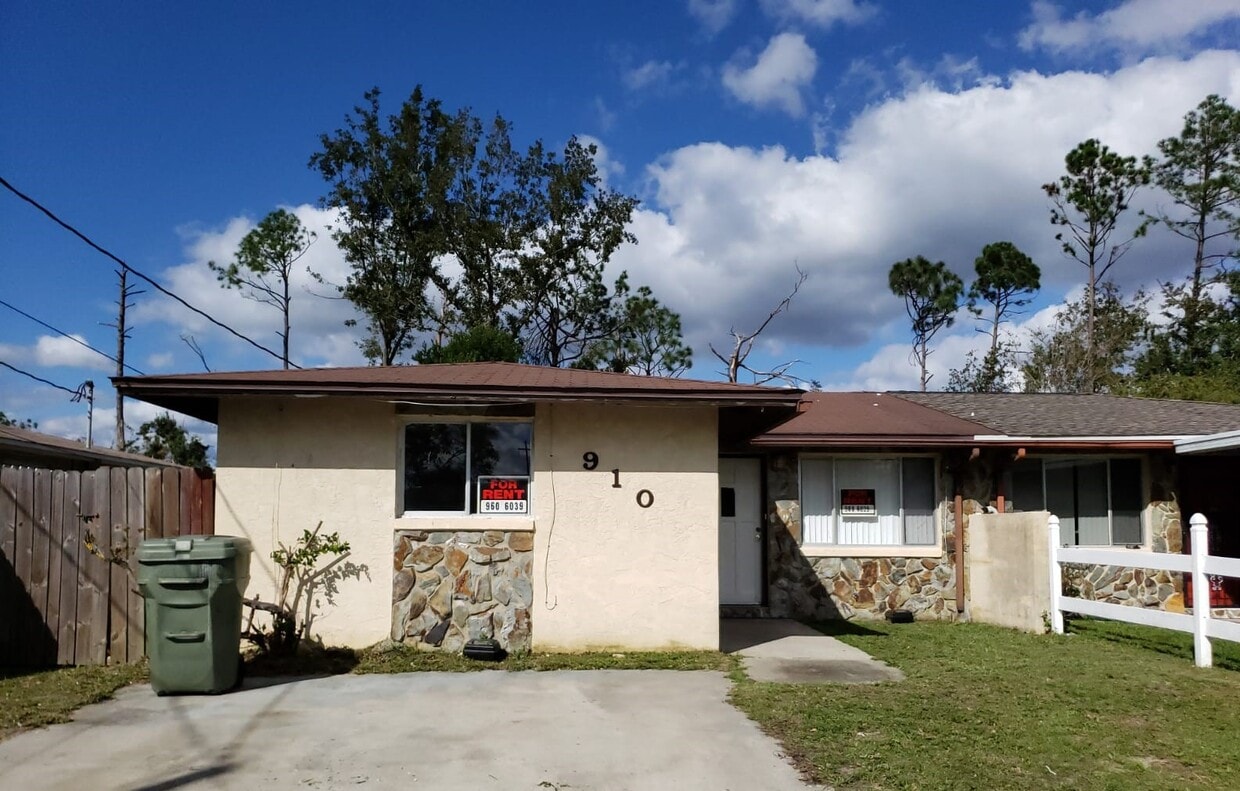 910 Bradford Cir, Lynn Haven, FL 32444 Townhome Rentals in Lynn Haven