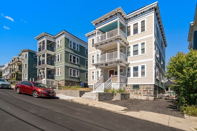 Building Photo - 29 S Munroe Terrace