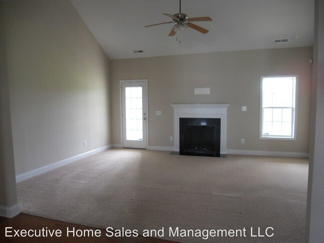 Building Photo - 3 br, 2.5 bath House - 404 Wakefield Drive