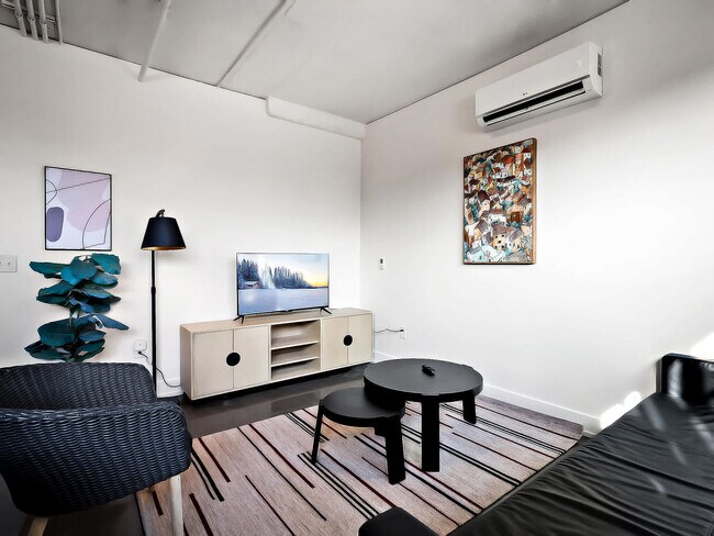 Foto del edificio - 608 N 3rd St