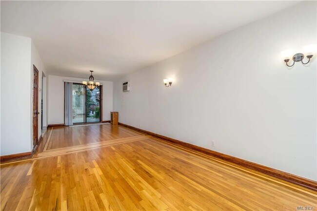 Building Photo - 23-12 95th St