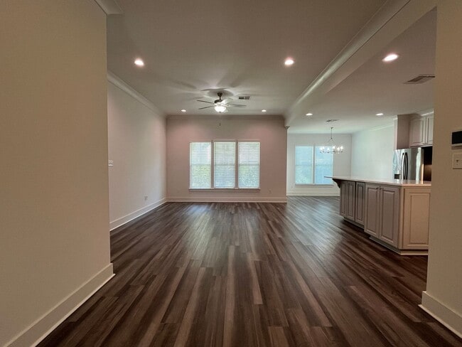 Foto del edificio - Beautiful 3 bedroom home- $500 off 1st mon...
