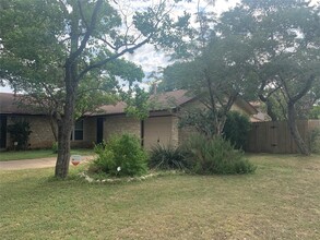 Building Photo - 11701 Bayou Bend