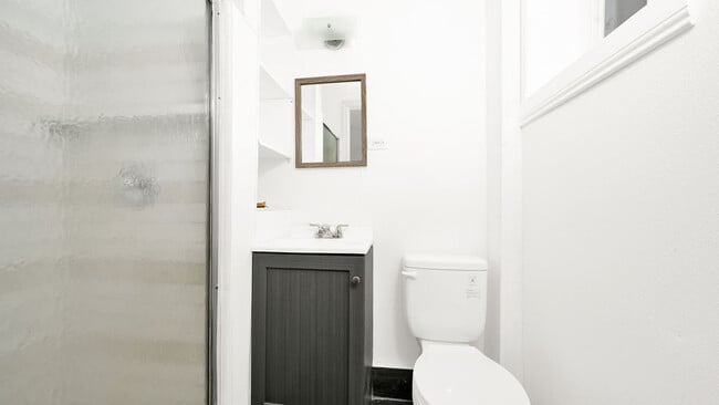 Foto del edificio - 1831 W 21st Pl