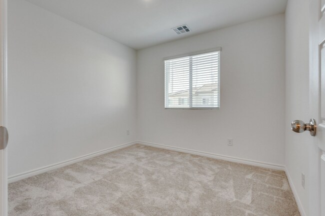 Building Photo - 10775 Astell Isle Ct