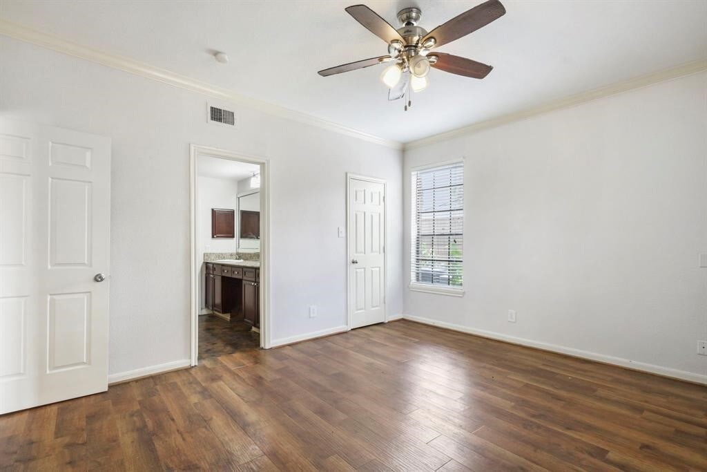 Foto del edificio - 2255 Braeswood Park Dr