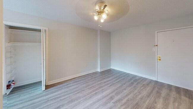 Foto del edificio - Incredible Location in Dupont Circle- Upda...