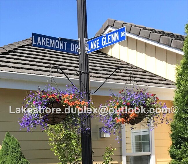 Foto del edificio - 3243 Lakemont Dr
