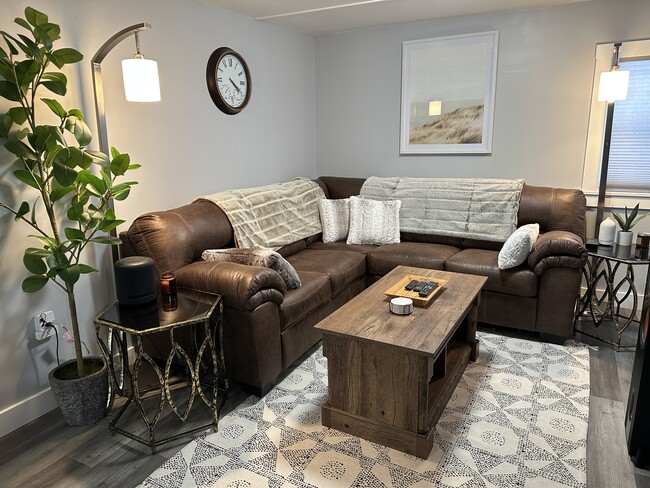 Living Room (2) - 45 State St