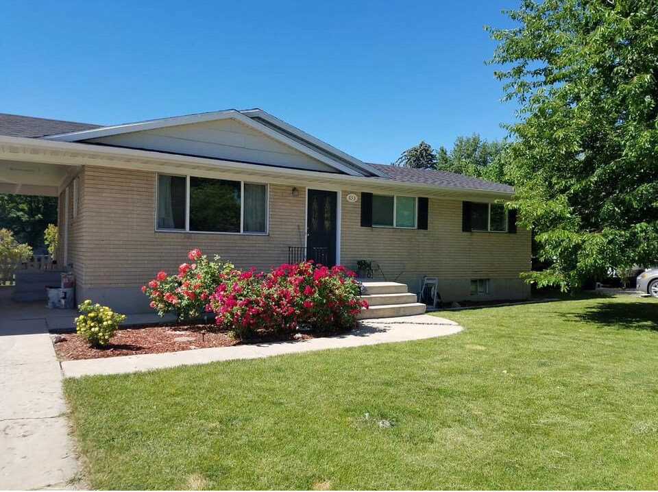 Roses have been removed. - 853 W 2100 N