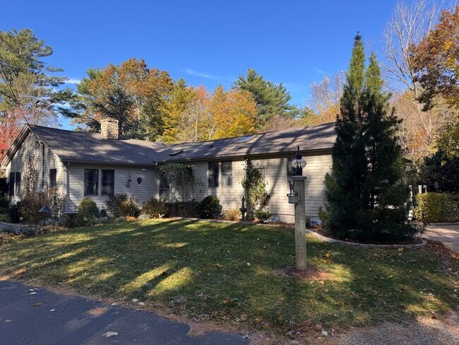 Foto del edificio - 15 Parlowtown Rd