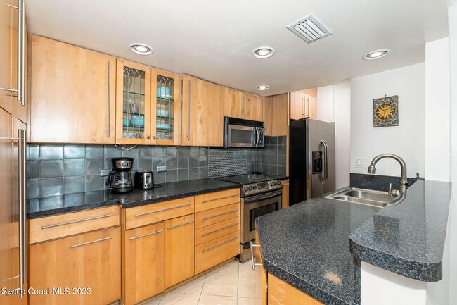Foto del edificio - 4800 Ocean Beach Blvd