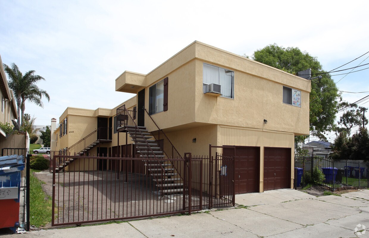 Primary Photo - 4344-4346 Arizona St