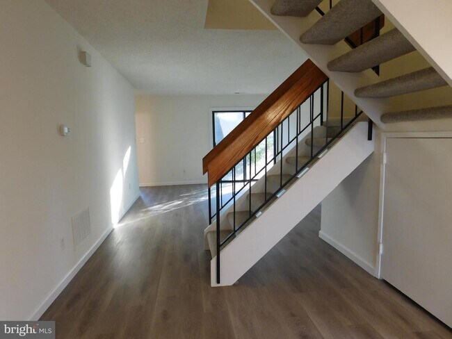 Foto del edificio - 2130 Cartwright Pl