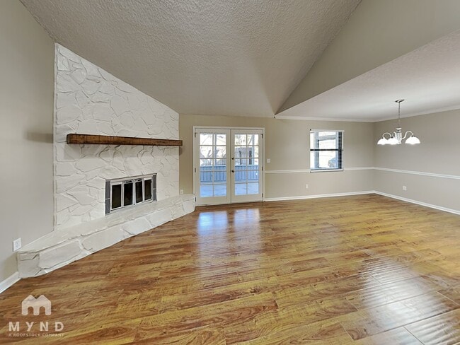 Building Photo - 3315 Blackfoot Trail S