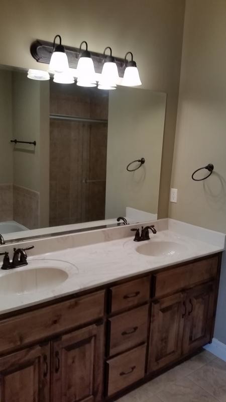 Building Photo - 14801 Meadow Ln