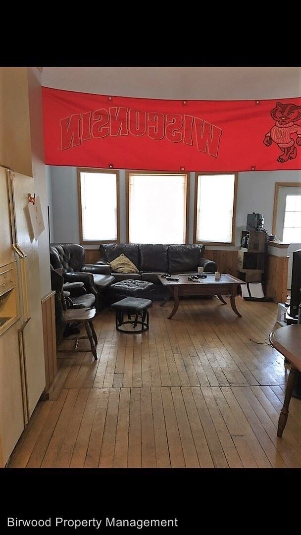 Building Photo - 7 br, 2 bath Apartment - 119 N. Bassett St.