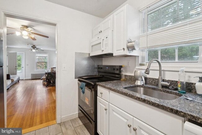 Building Photo - 2025 Fairland Rd