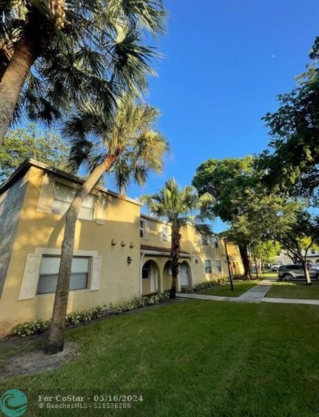 Primary Photo - 10717 La Placida Dr