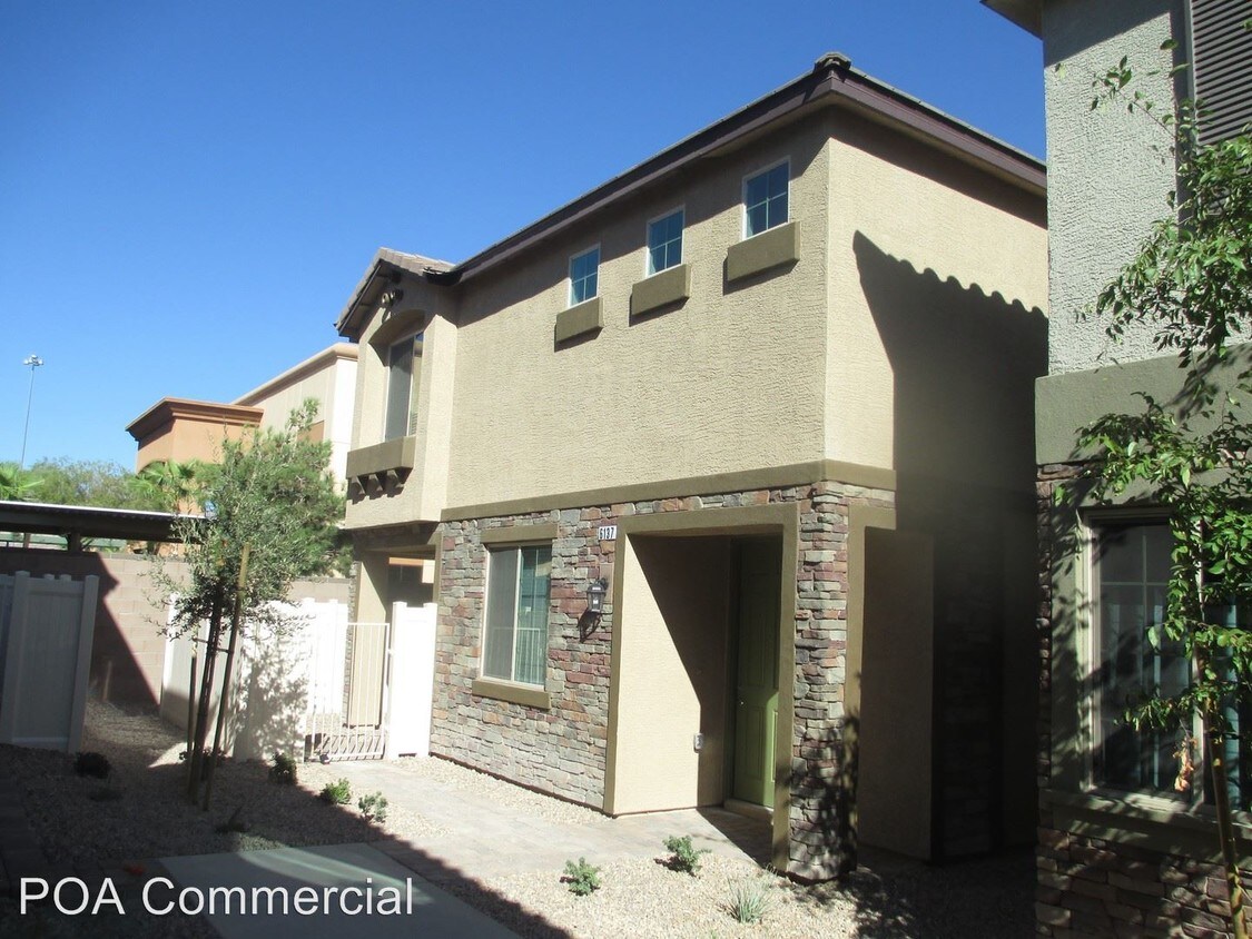Foto principal - 4 br, 3 bath House - 6137 Scarlet Leaf Street