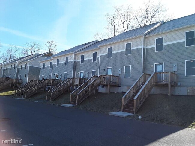 Foto del edificio - 3 br, 2 bath Townhome - 307 Second Street