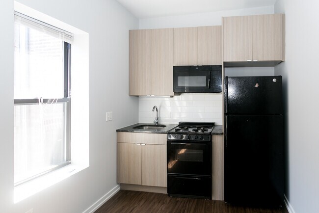 Foto del edificio - 4875 N Magnolia Ave