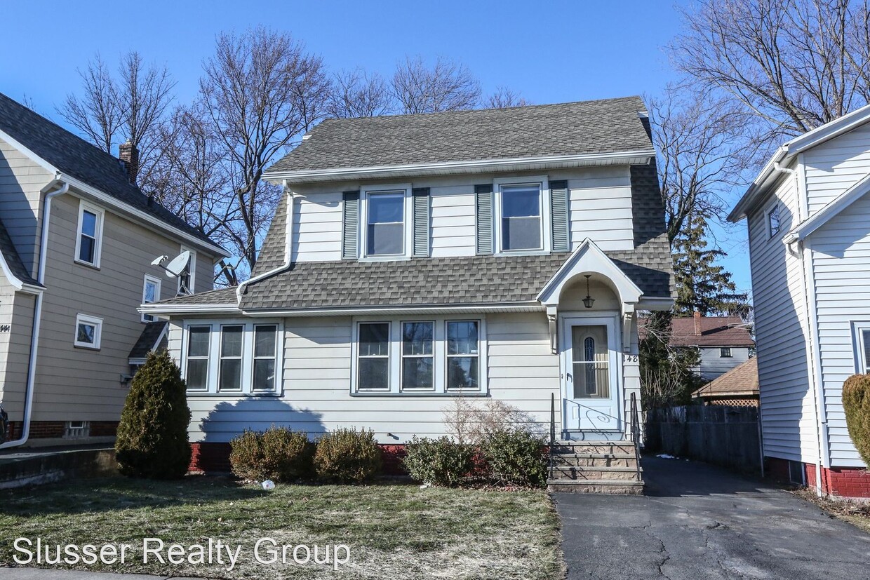 Primary Photo - 3 br, 1 bath House - 148 Culver Parkway