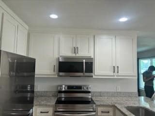 Building Photo - 302 Stallings St