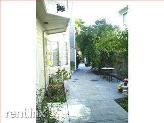 Building Photo - 1356 Monroe St
